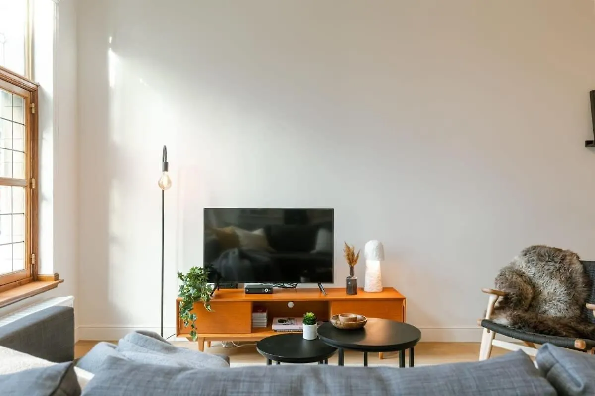 Huswell - Modern Apartment Located At Historical Main Square Antwerp